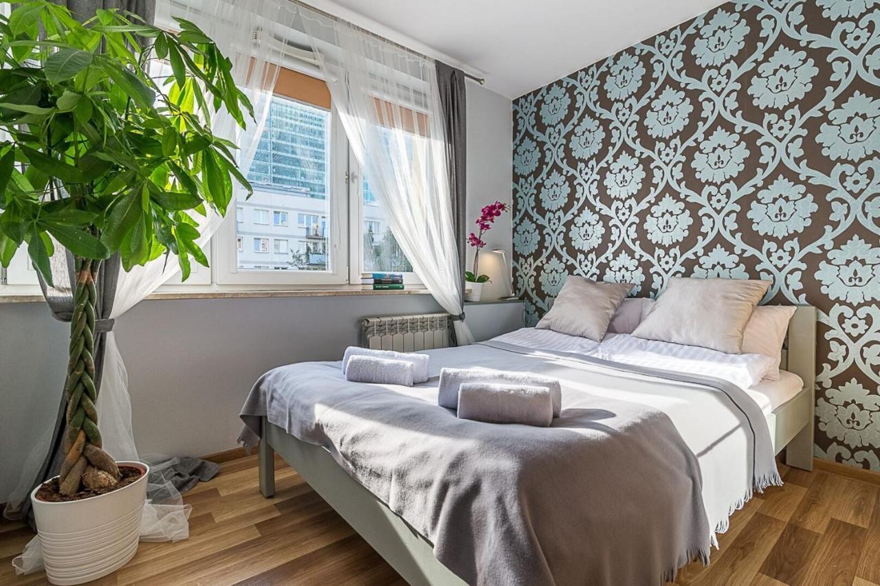 Panska 3 - Apartment With Balcony By Noclegi Renters Varşova Dış mekan fotoğraf