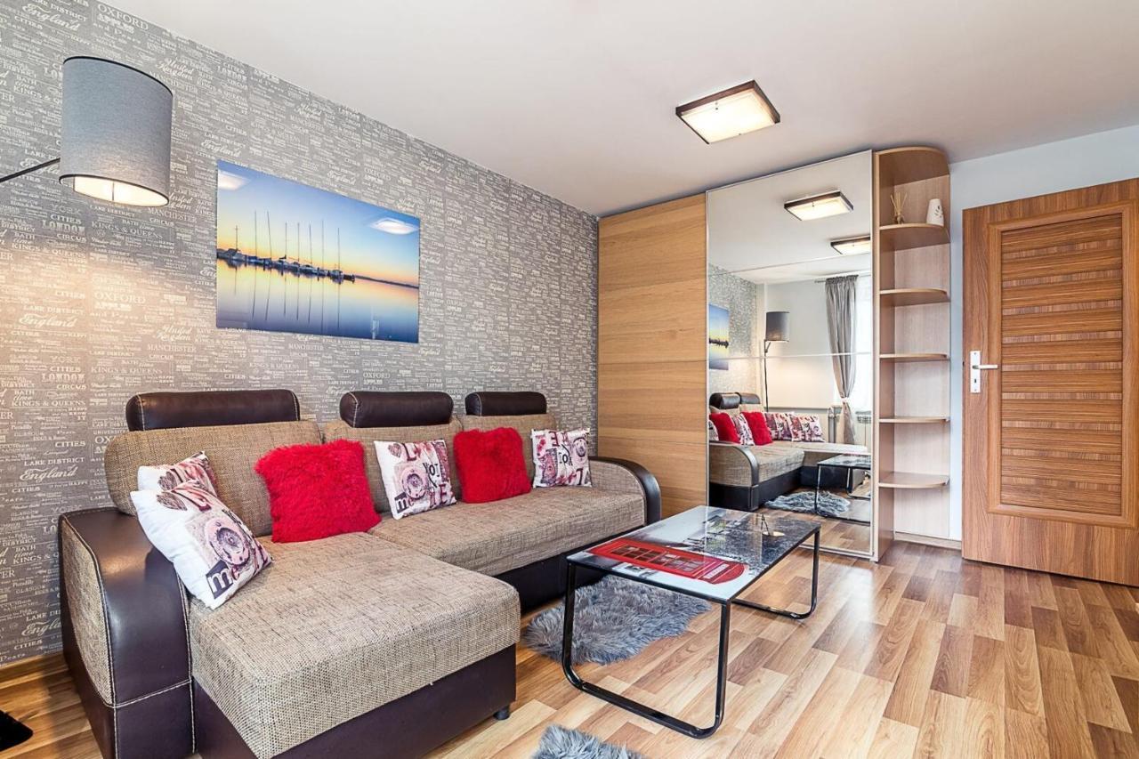 Panska 3 - Apartment With Balcony By Noclegi Renters Varşova Dış mekan fotoğraf
