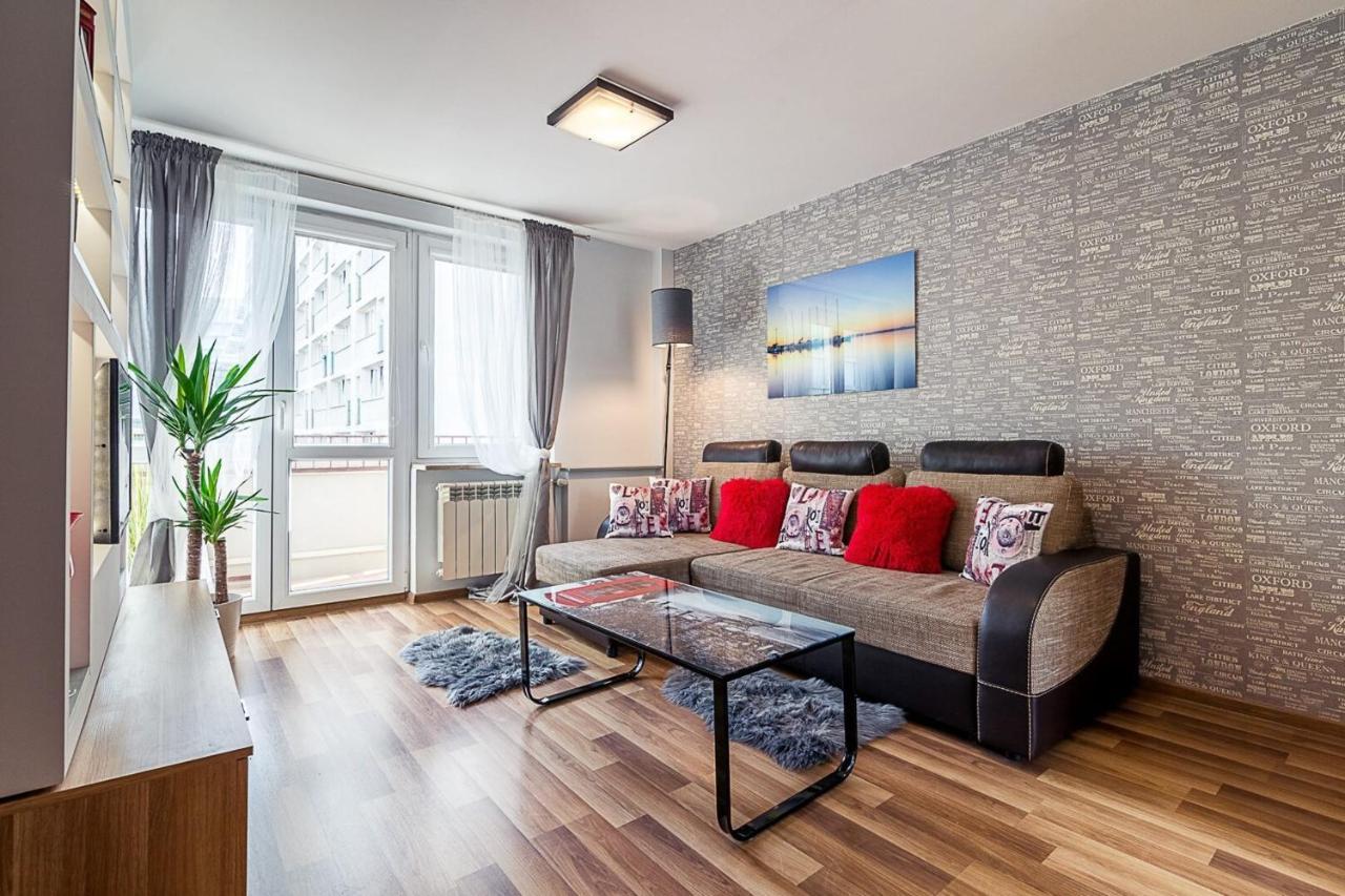 Panska 3 - Apartment With Balcony By Noclegi Renters Varşova Dış mekan fotoğraf
